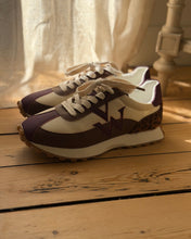 Charger l'image dans la galerie, Baskets FLOW Initials by Vanessa Wu
