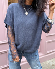 Charger l'image dans la galerie, Tee-shirt dentelle