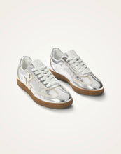 Charger l'image dans la galerie, Baskets AUREN argent by Vanessa wu