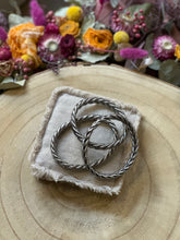 Charger l'image dans la galerie, Jonc Bouddhiste TRESSE argenté effet vieilli