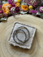 Charger l'image dans la galerie, Jonc Bouddhiste TORSADE argenté effet vieilli