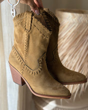 Charger l'image dans la galerie, Bottines 6780 Camel
