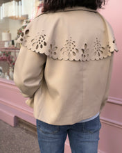 Charger l'image dans la galerie, Trench 7556
