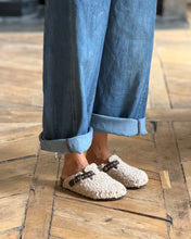 Charger l'image dans la galerie, Mules bouclettes beige 6610
