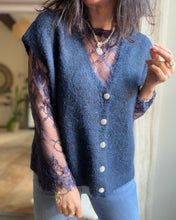 Charger l'image dans la galerie, Ensemble gilet + t-shirt dentelle 8321
