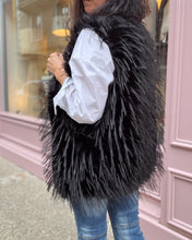 Charger l&#39;image dans la galerie, Gilet poils longs
