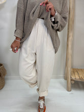 Charger l&#39;image dans la galerie, Pantalon CARUBE by BANDITAS
