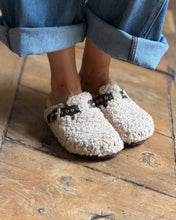 Charger l'image dans la galerie, Mules bouclettes beige 6610
