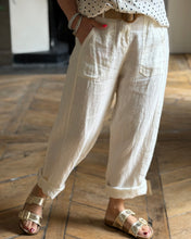 Charger l'image dans la galerie, Pantalon barrel lin

