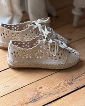 Charger l'image dans la galerie, Baskets cordes
