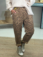 Charger l&#39;image dans la galerie, Pantalon TAGO by BANDITAS
