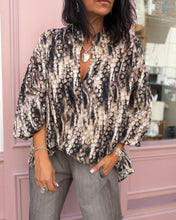 Charger l'image dans la galerie, Blouse PANDORA TERRA by BANDITAS
