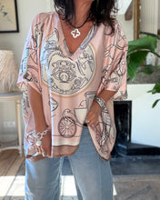 Charger l'image dans la galerie, Blouse 8069
