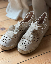 Charger l'image dans la galerie, Baskets cordes
