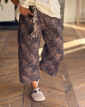 Charger l'image dans la galerie, Pantalon PORTA ROMANA by BANDITAS
