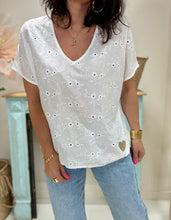 Charger l&#39;image dans la galerie, Tee-shirt broderie 6348

