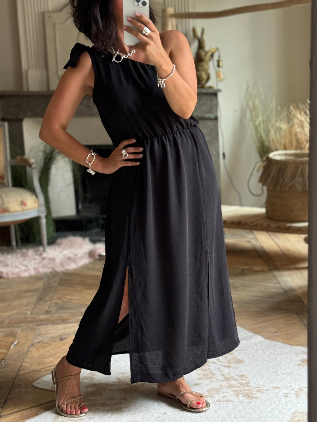 Robe noire ONE SHOULDER