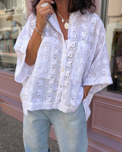 Charger l'image dans la galerie, Chemise SPACCANAPOLI by BANDITAS
