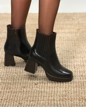 Charger l'image dans la galerie, Bottines 2377
