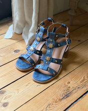 Charger l'image dans la galerie, Sandales 739
