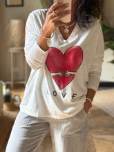 Charger l&#39;image dans la galerie, Tee-shirt LOVE by BANDITAS
