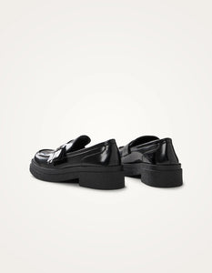 Mocassins Loan by vanessa wu