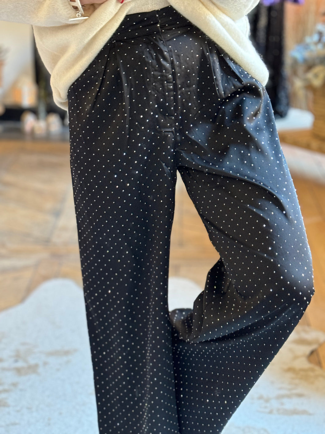 Pantalon satiné strass