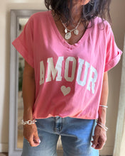 Charger l'image dans la galerie, Tee-shirt AMOUR
