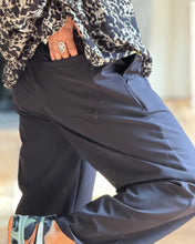 Charger l'image dans la galerie, Pantalon LEOPOLDO by BANDITAS
