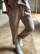 Charger l&#39;image dans la galerie, Pantalon jogg 1735

