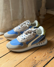 Charger l'image dans la galerie, Baskets 6090 bleues
