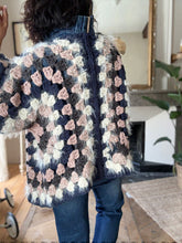 Charger l&#39;image dans la galerie, Gilet crochet
