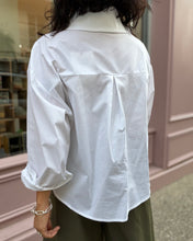 Charger l'image dans la galerie, Chemise 33381 blanche
