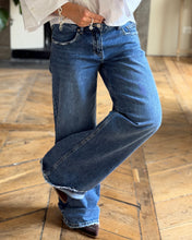 Charger l'image dans la galerie, Jean 3910
