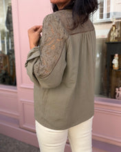 Charger l'image dans la galerie, Chemise 521108

