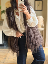 Charger l&#39;image dans la galerie, Gilet poils longs
