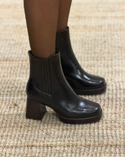 Charger l'image dans la galerie, Bottines 2377
