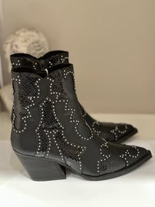 Bottines noires 3780