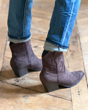 Charger l&#39;image dans la galerie, Bottines 2326
