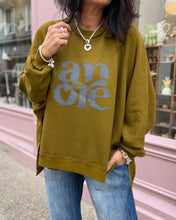 Charger l'image dans la galerie, Sweat CHIAZZANO AMORE by Banditas
