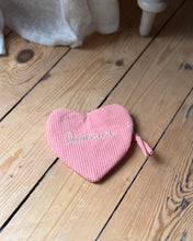 Charger l'image dans la galerie, Porte monnaie AMOUR
