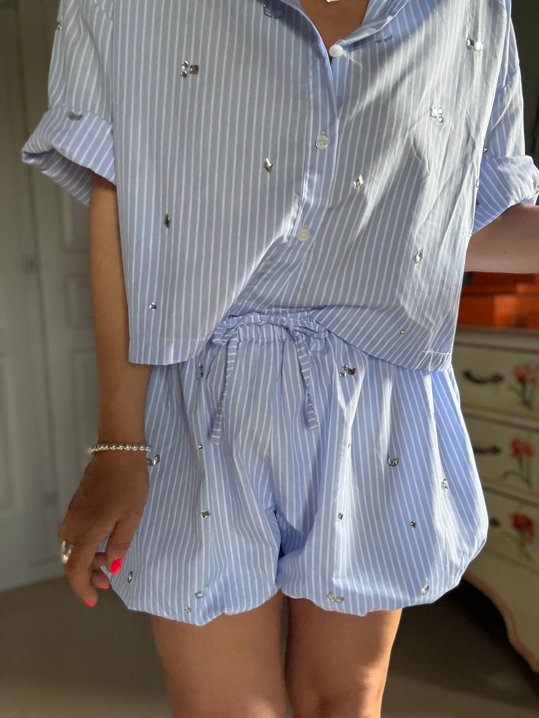 Short 81297
