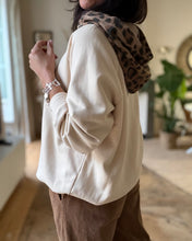 Charger l&#39;image dans la galerie, Sweat Efesto by BANDITAS
