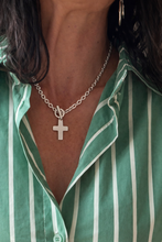 Charger l'image dans la galerie, Collier croix 823
