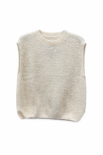 Charger l'image dans la galerie, Pull sans manches 666
