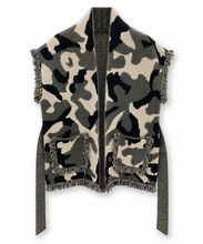Charger l'image dans la galerie, Veste camouflage 552
