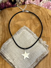 Charger l&#39;image dans la galerie, Collier cuir 737
